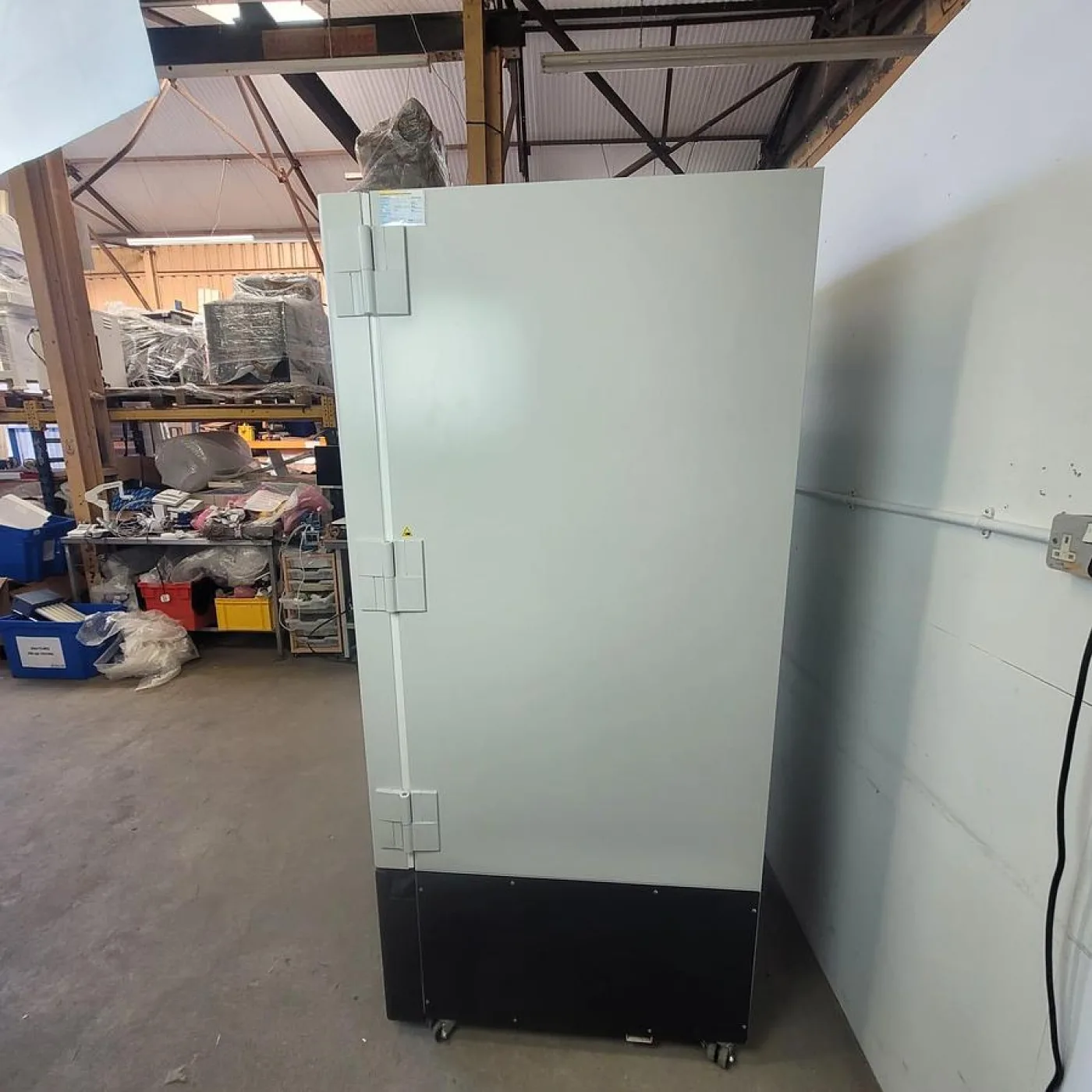 Thermo Scientific 600V TSX Series Ultra Low Temperatire Freezer - 3