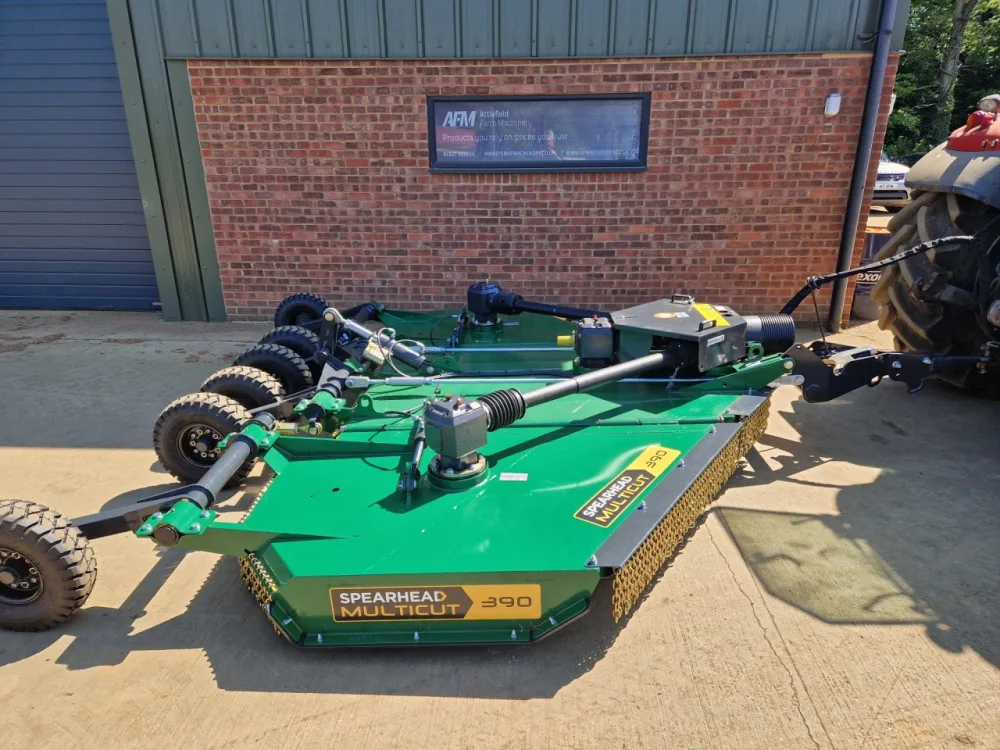 Spearhead Multicut 390 Batwing Rotary Topper