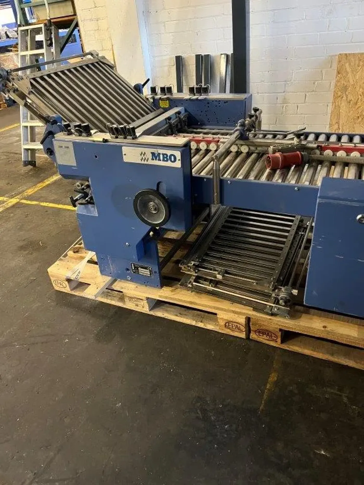 Muller Martini card gluer - 5