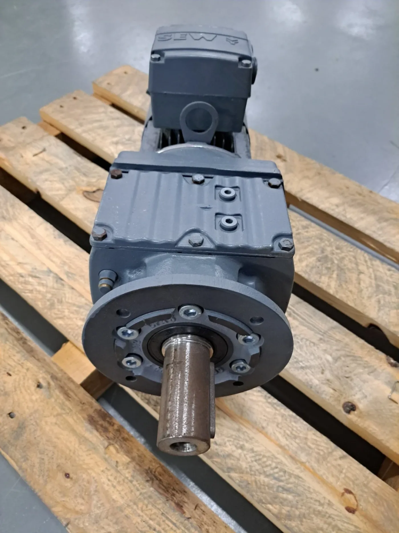 SEW Eurodrive Getriebemotor R57DT71D4/BMG/HR/IS - 1