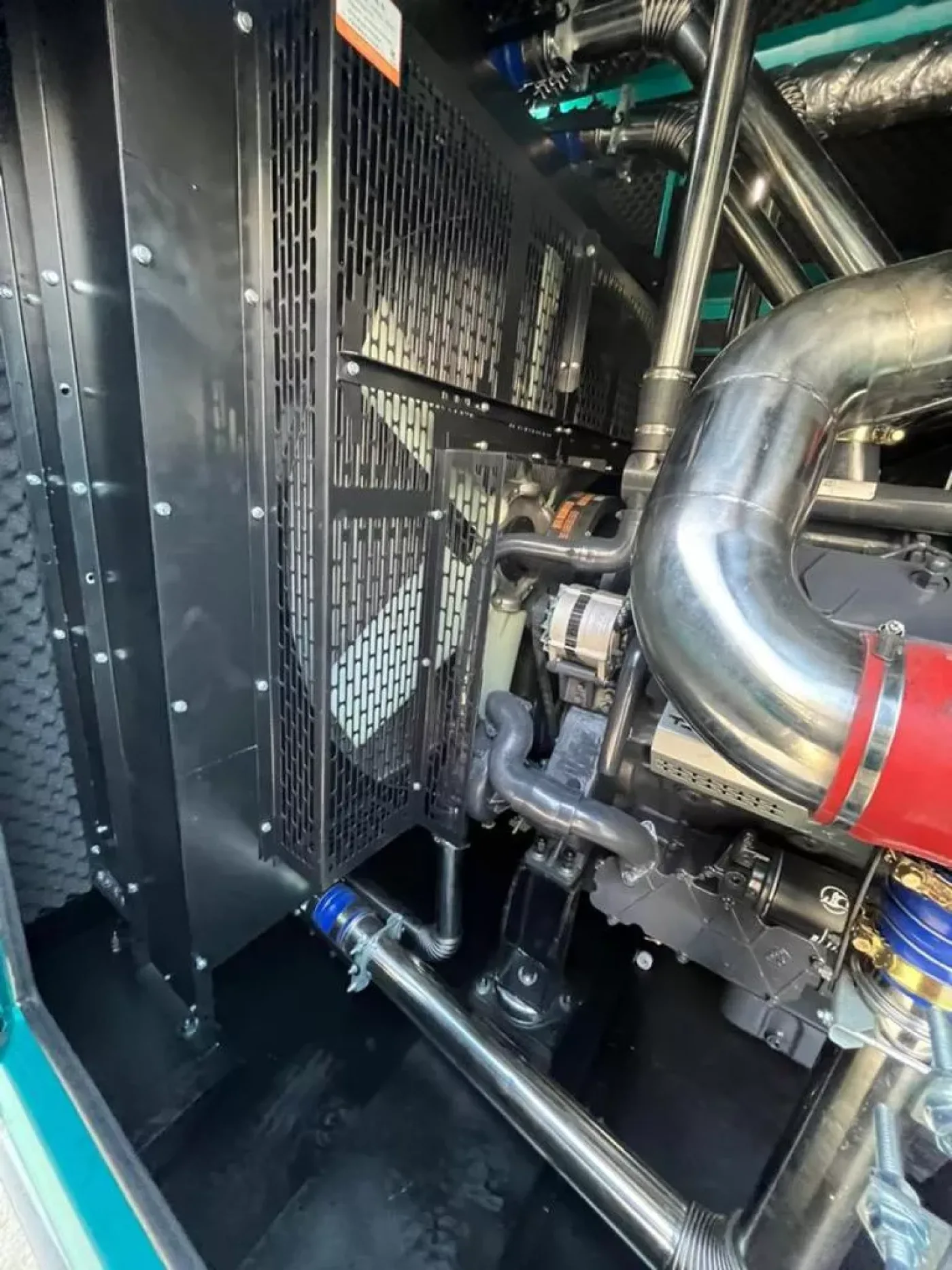 Giga Power RT-W800GF 1000 kVA silent generator - 6