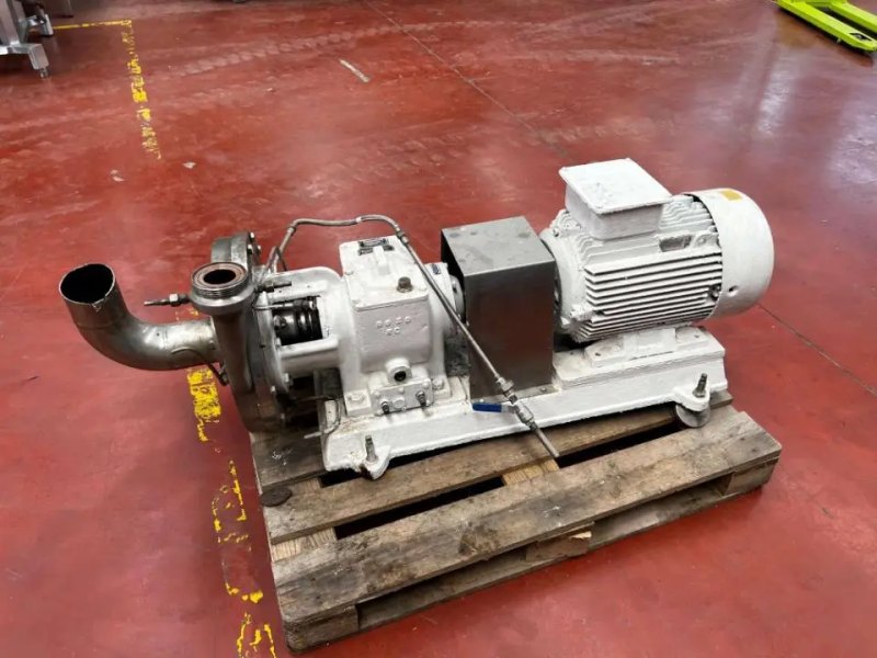 USED STAINLESS STEEL CENTRIFUGAL PUMP 55 KW
