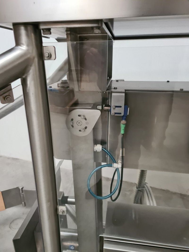 STAZIONE RIBALTAFUSTI CON VIBRAZIONE – VIMA IMPIANTI – MOD. DRUM TILTING STATION
