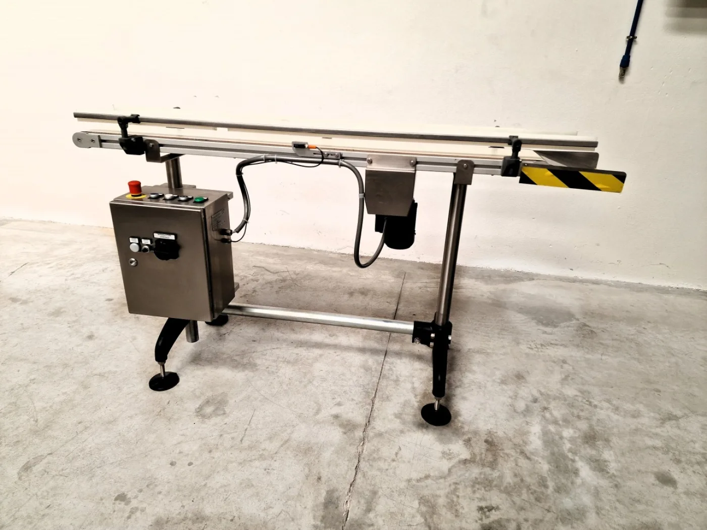 NASTRO A TAPPETO MOTORIZZATO CON VARIATORE DI VELOCITÀ – SIEMPHARMA – MOD. NT1500 - 5