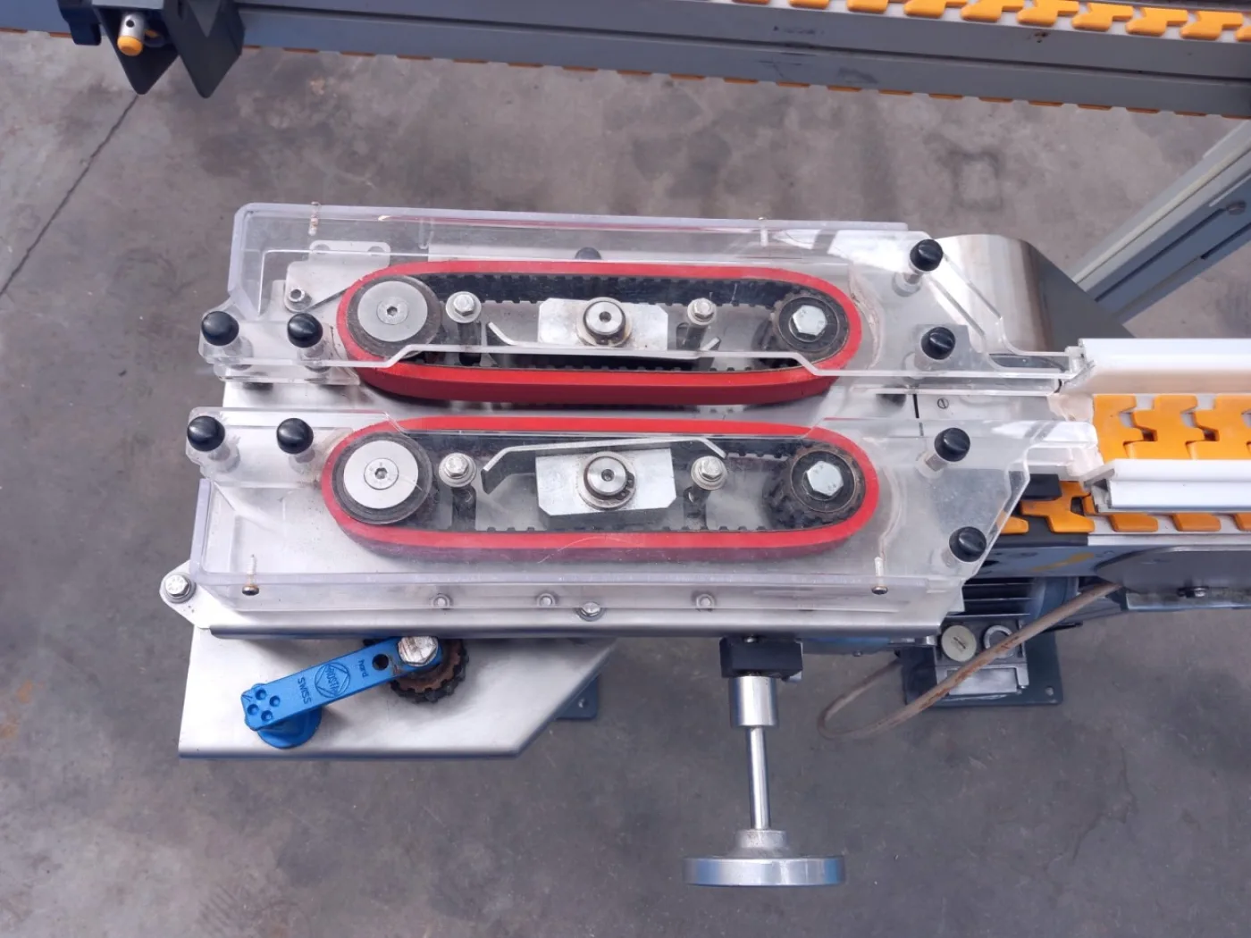 NASTRO TRASPORTATORE MOTORIZZATO CON CURVA A 180° – BETT SISTEMI - 5