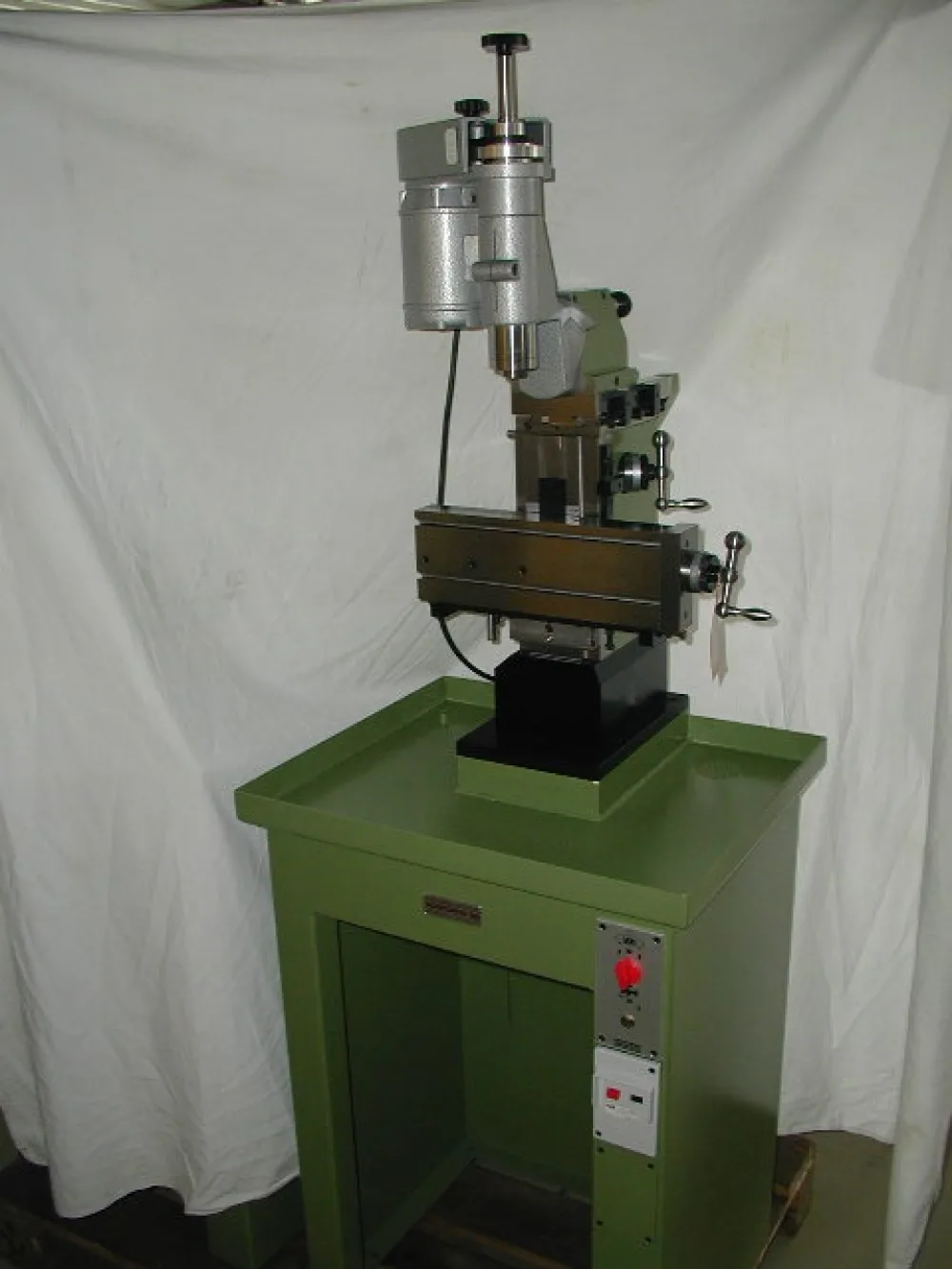 FRAISEUSE UNIVERSELLE “SIXIS” TYPE S1101