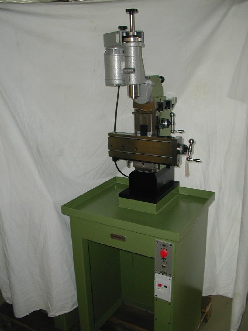FRAISEUSE UNIVERSELLE “SIXIS” TYPE S1101