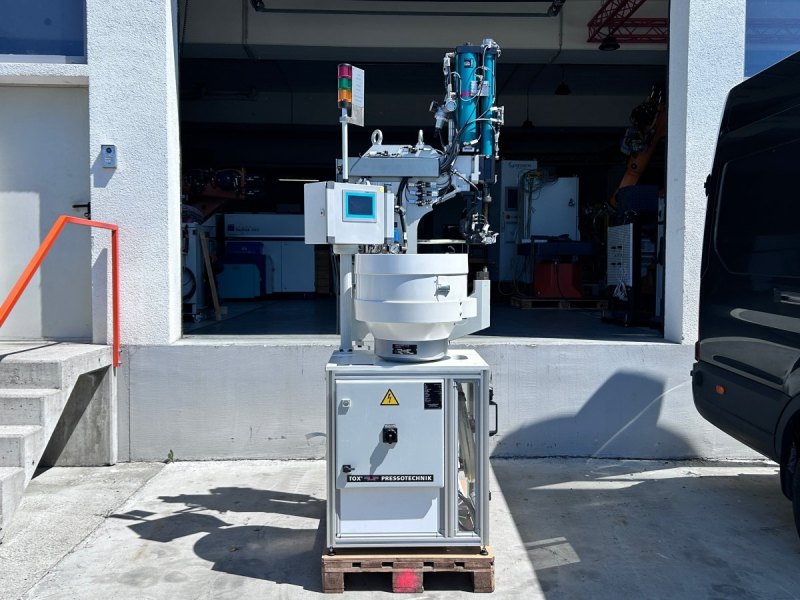 Tox Pressotechnik Hydropneumatische Presse mit Zuführung STE341-7210