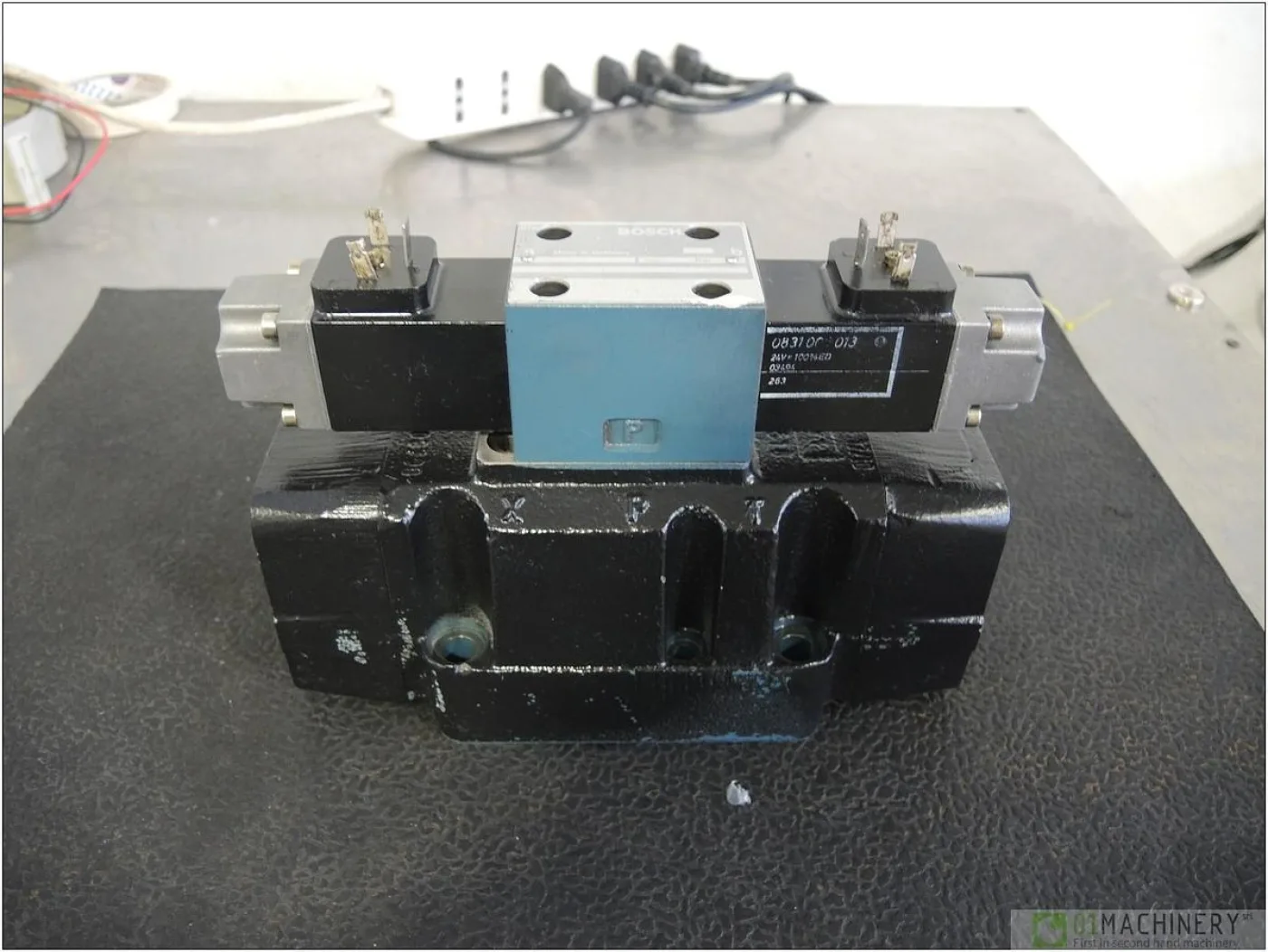 1995 BOSCH 0 810 090 101 AI2202 - 1