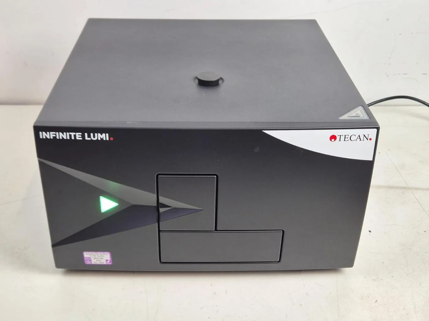 Tecan Infinite M200 Pro Microplate Reader - 1