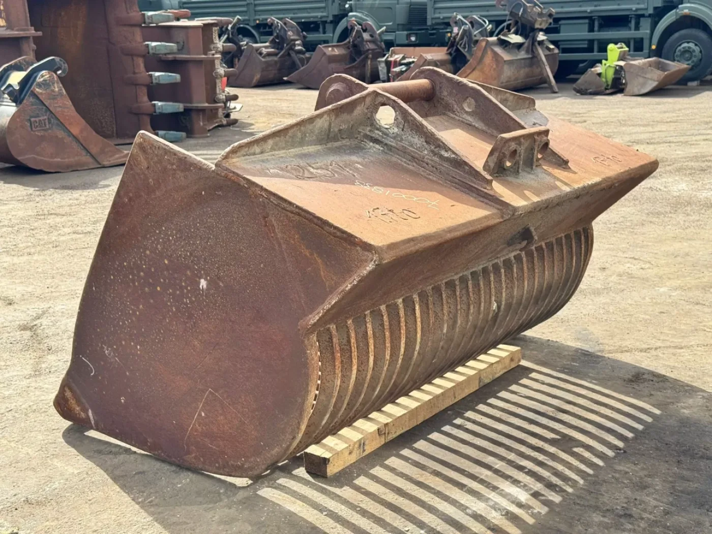 Skeleton bucket - 4