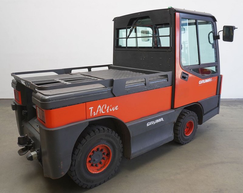 Schlepper Linde P 250 127 (2009)