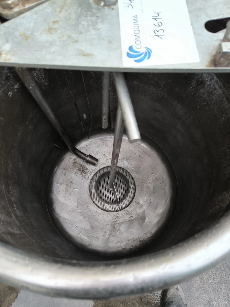 316 STAINLESS STEEL VERTICAL TANK OF 160 LITRES