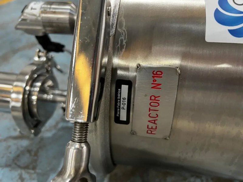 USED 10 LITER STAINLESS STEEL TANK