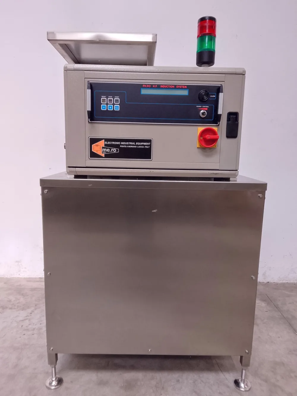 TAPPATRICE SIGILLATRICE AD INDUZIONE – MERO – MOD. MR/GST 4K-SI-IGBT