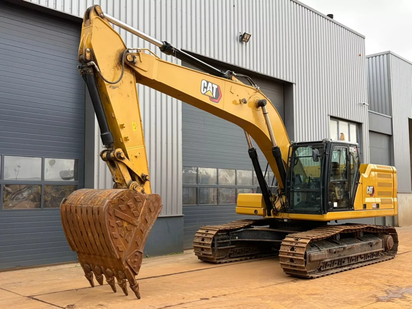 Caterpillar 330GC – 07H LRC – Tier 2 engine - 2