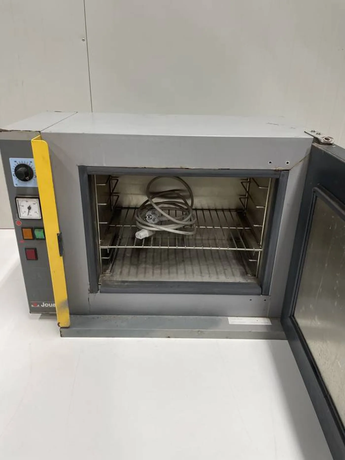 Drying oven - 2