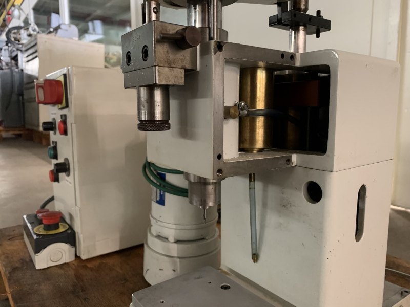 MACHINE A PERCER “POSALUX” TYPE PEP-101