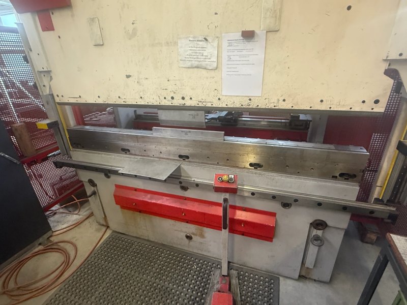 023695 - BEYELER PR 6 1000 KN x 2050 MM