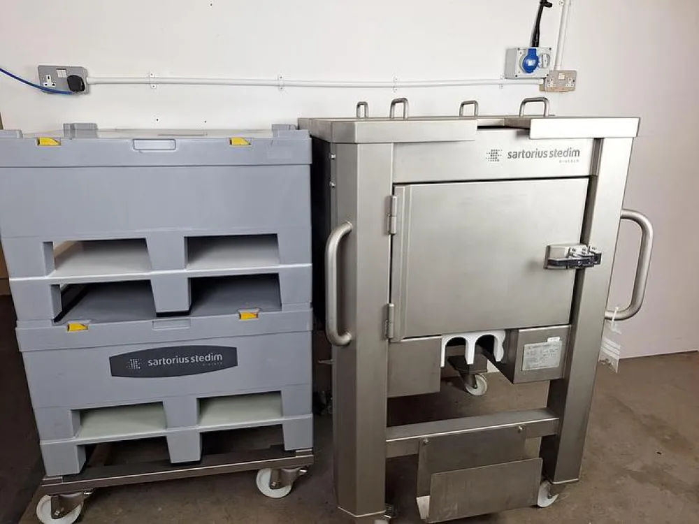 Sartorius Stedim Palletank Cubical Jacketed-Mix 200L Storage Tank