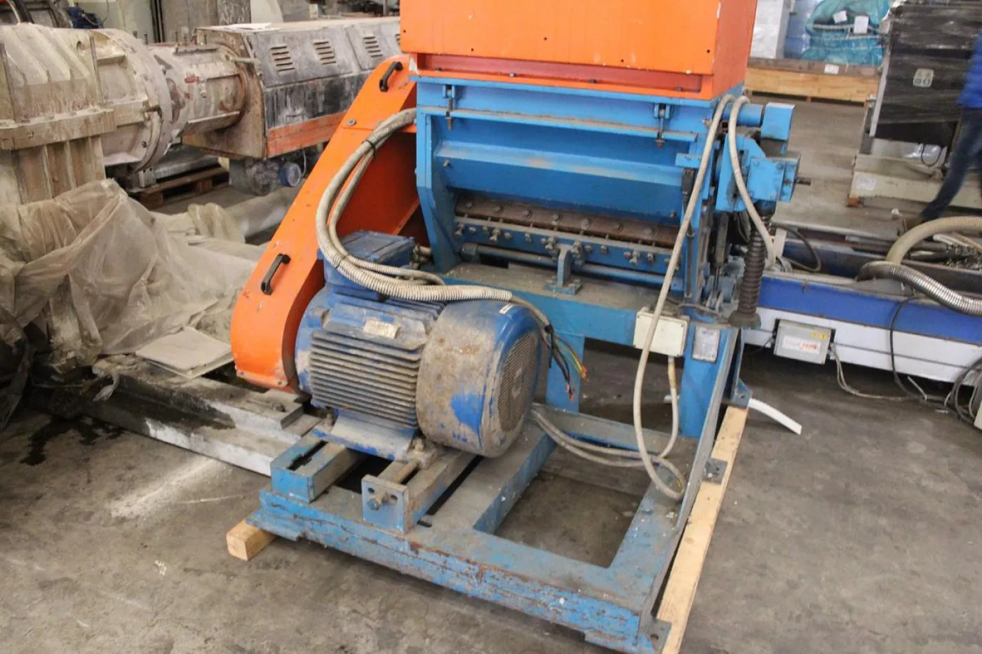 2006 TRIA 80-49/DN RI0007 - 3