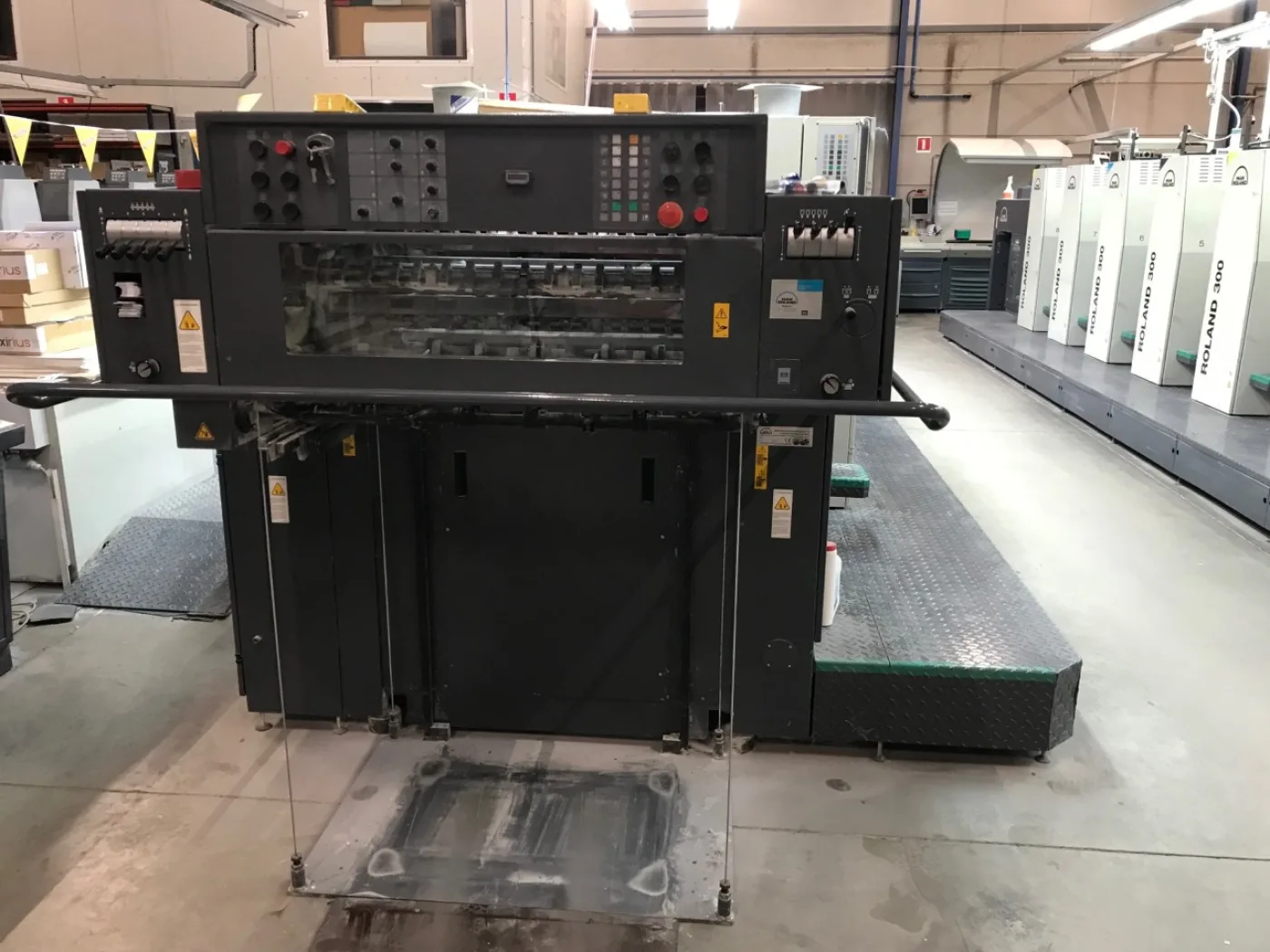 Roland R 305-P – 5 Colour Offset Press - 3