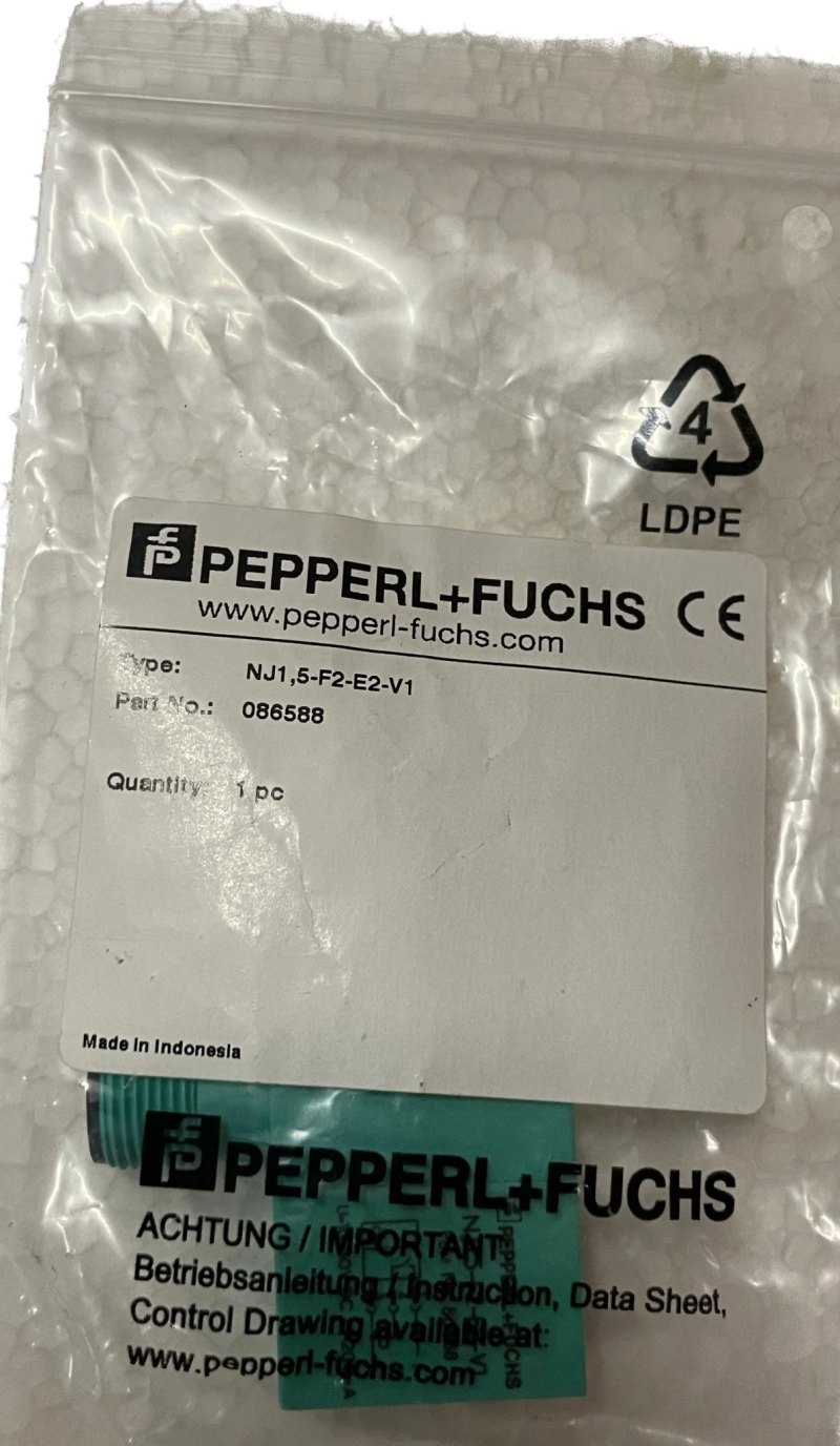 Pepperl+Fuchs Induktiver Sensor 086588