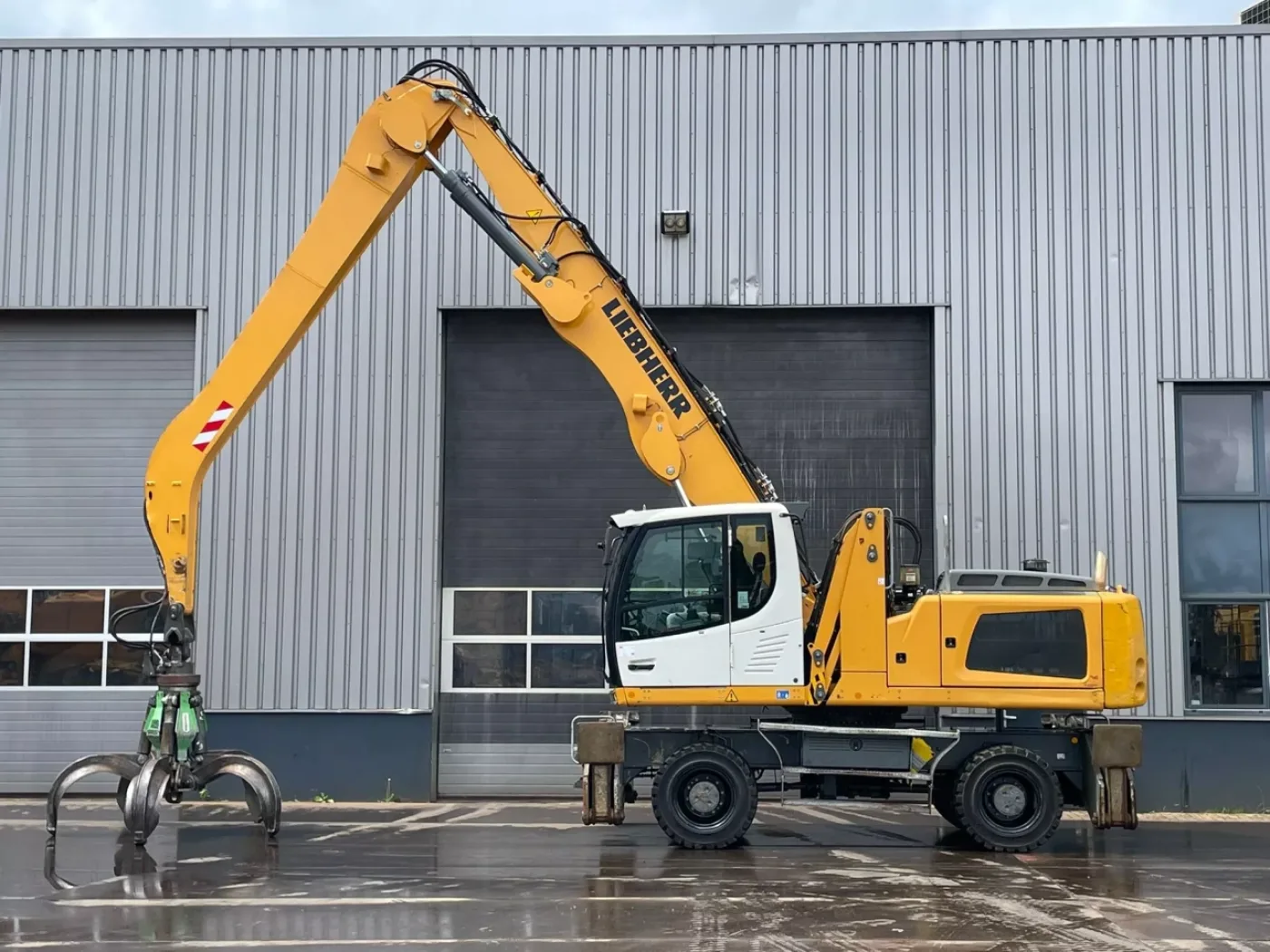 Liebherr LH30 M – Material Handler - 2