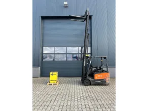Doosan T7 triplexmast, ss electrisch, BATTERY NOT CHARGING