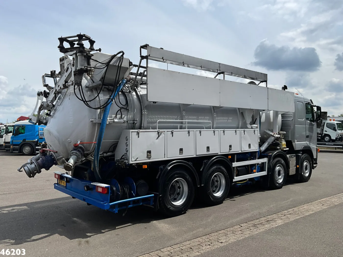 Volvo FH 390 8x4 kolkenzuiger - 6