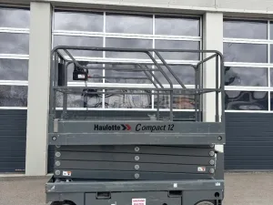 Haulotte Kompakt 11,75m Scherenarbeitsbühne BJ 2017, Arbeitsbühne Hebebühne N389
