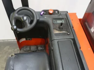 Hochhubwagen Linde L 16 R 139-03 (2006)