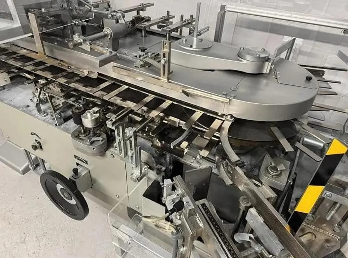 CAM - Astucciatrice Verticale - AV - 5