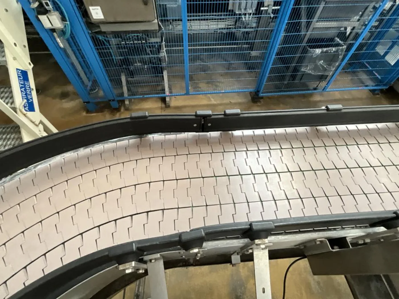 TMG Automated Verpackung TMG Automated Verpackung Förderband Belt for Bottles from Filler to Labeller - Line 5 - 8