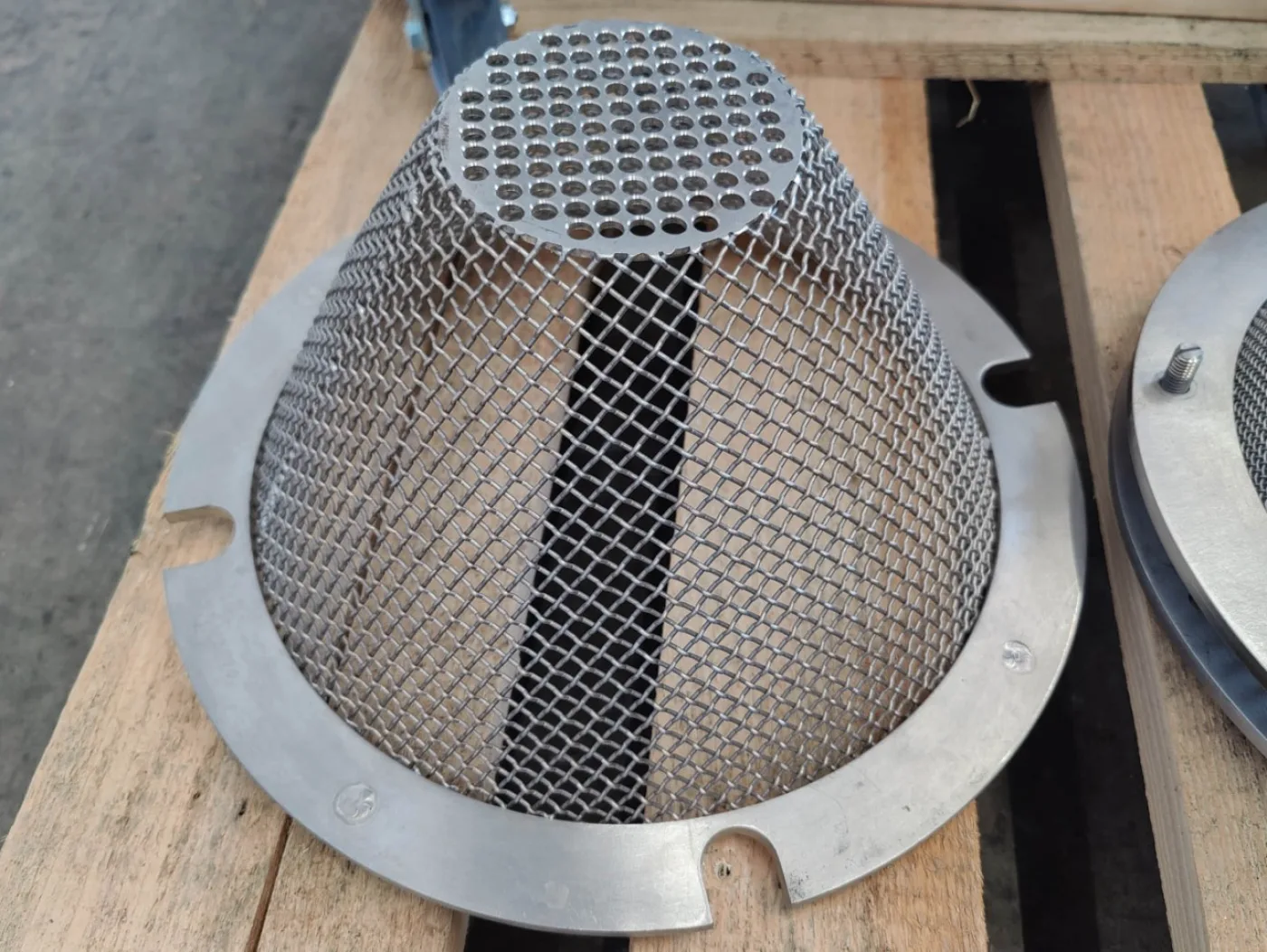 Sklenar DKS-250 A - Sieve granulator - 5