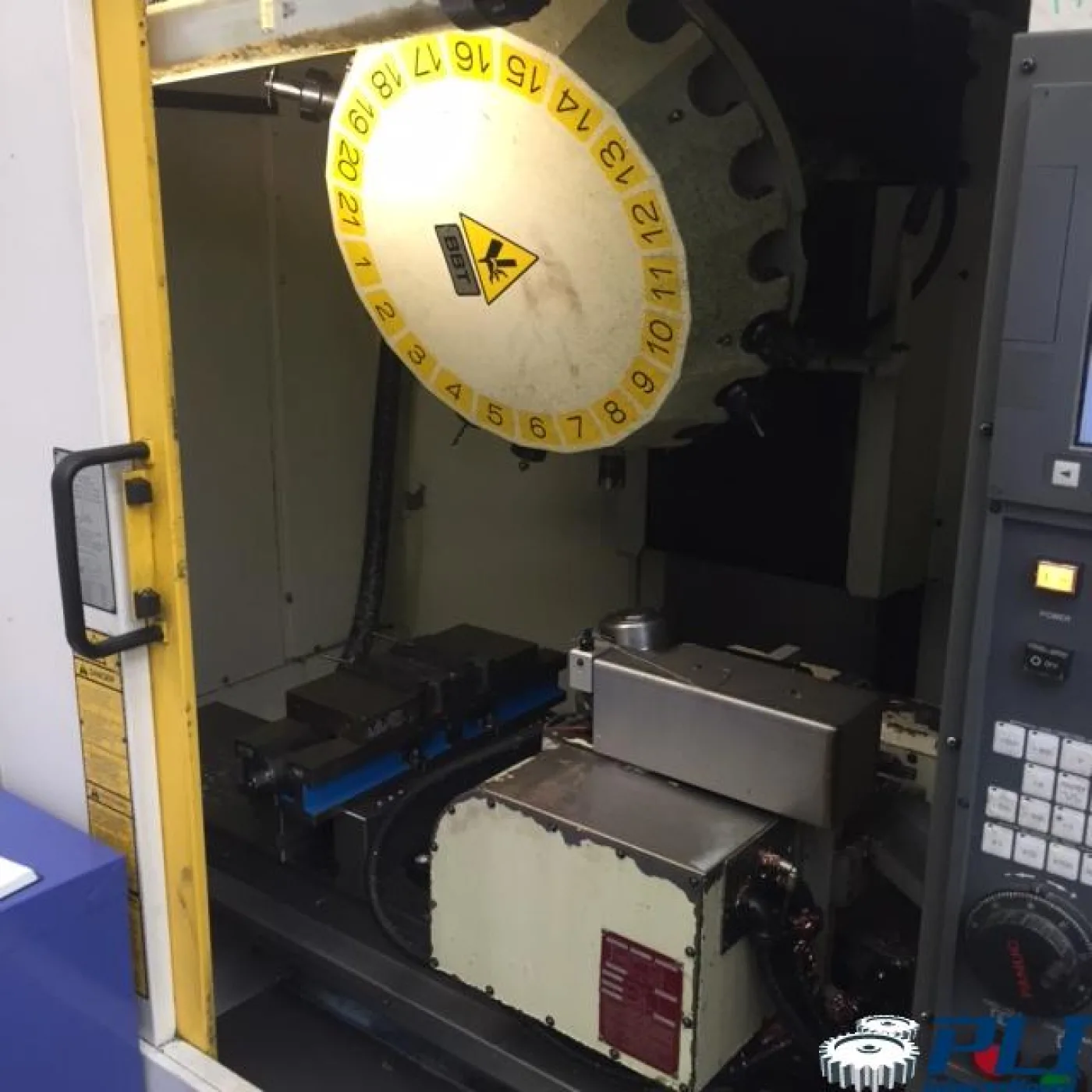 Fanuc Robodrill T21iFa Center - 1