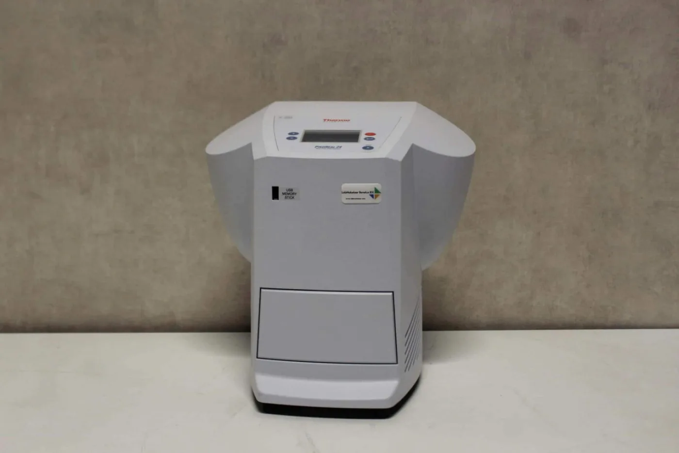 Thermo PikoReal 24 Real Time PCR Systeem - 1