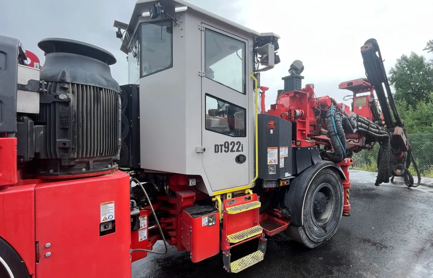Sandvik LH410 Underground Loader - 7