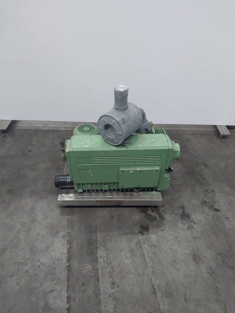 Vacum pump