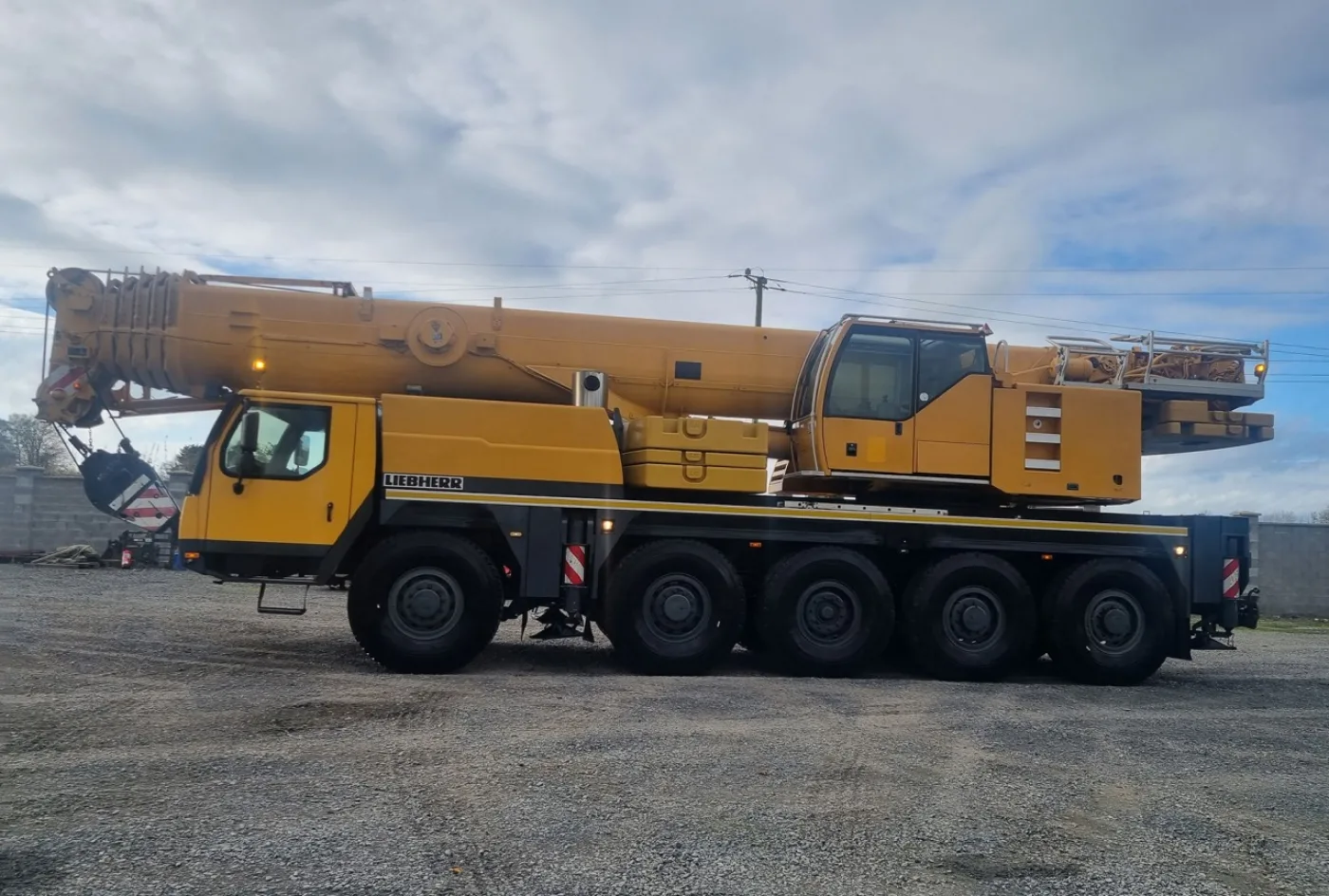 Demag AC 700 Mobile Crane - 7