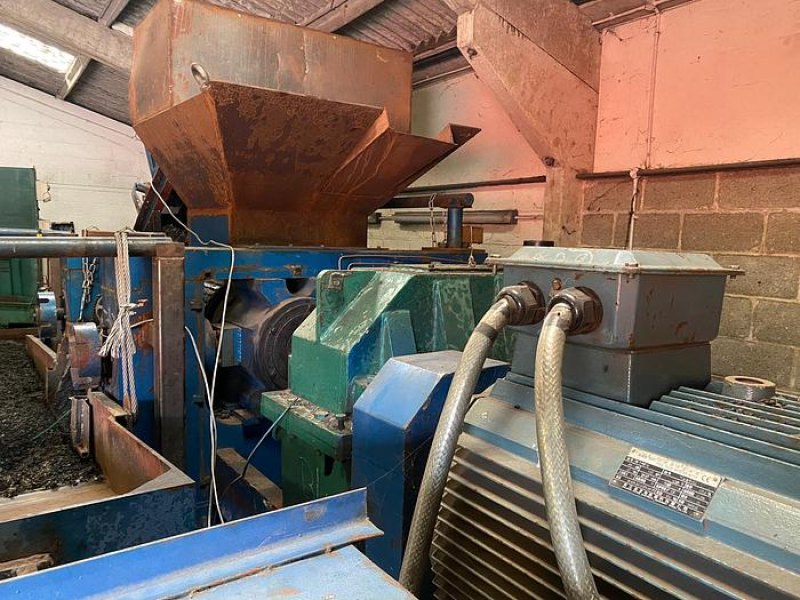 Vehicle Tyre Shredder Plant