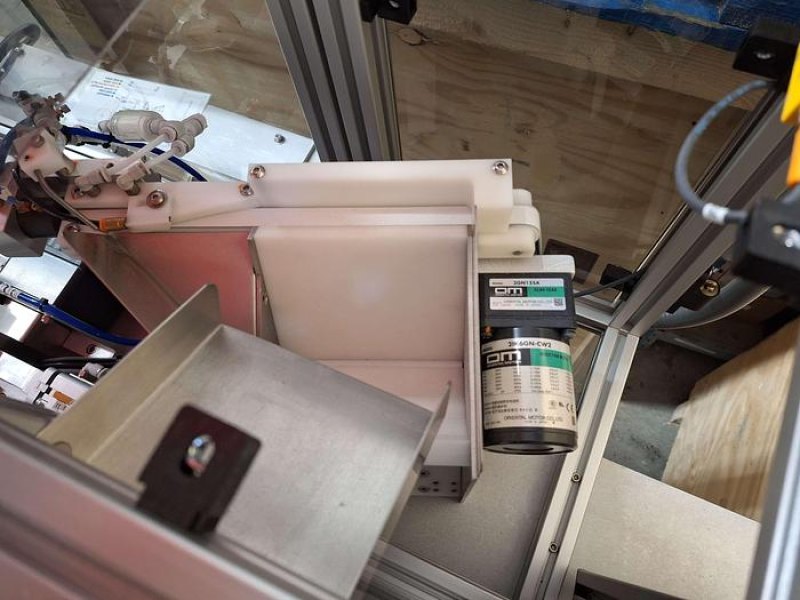 Quickpouch Automated Form-Fill Seal Packaging Machine with Videojet Dataflex Printer for Quickpouch Auto loader