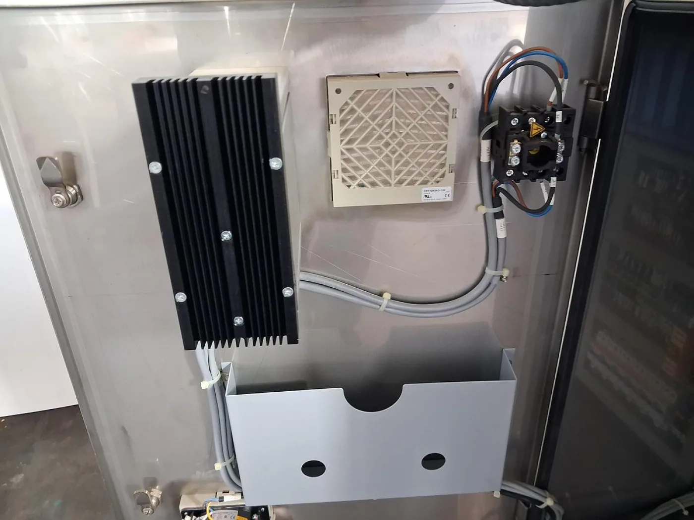 HMH SYPRO IM Powder Dosing System - 8