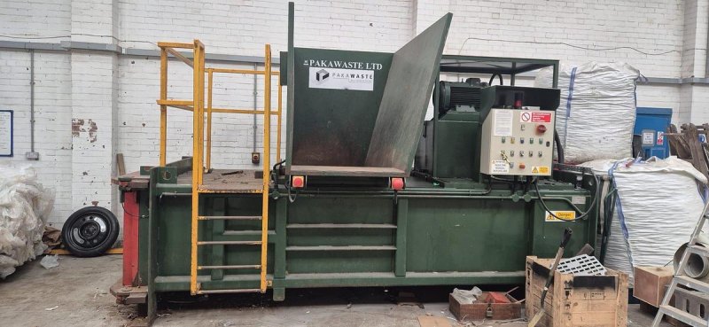 Pakawaste LD 60 CC Closed End Baler