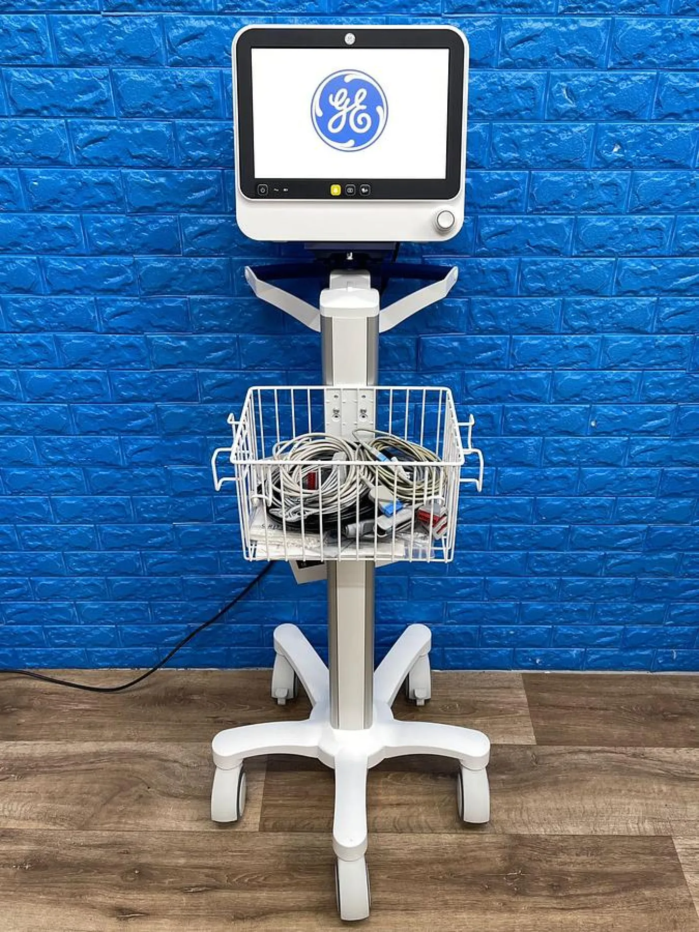 GE B125 Patients Monitor YOM: 2020 Include E-miniC Gas Module Without battery. - 3
