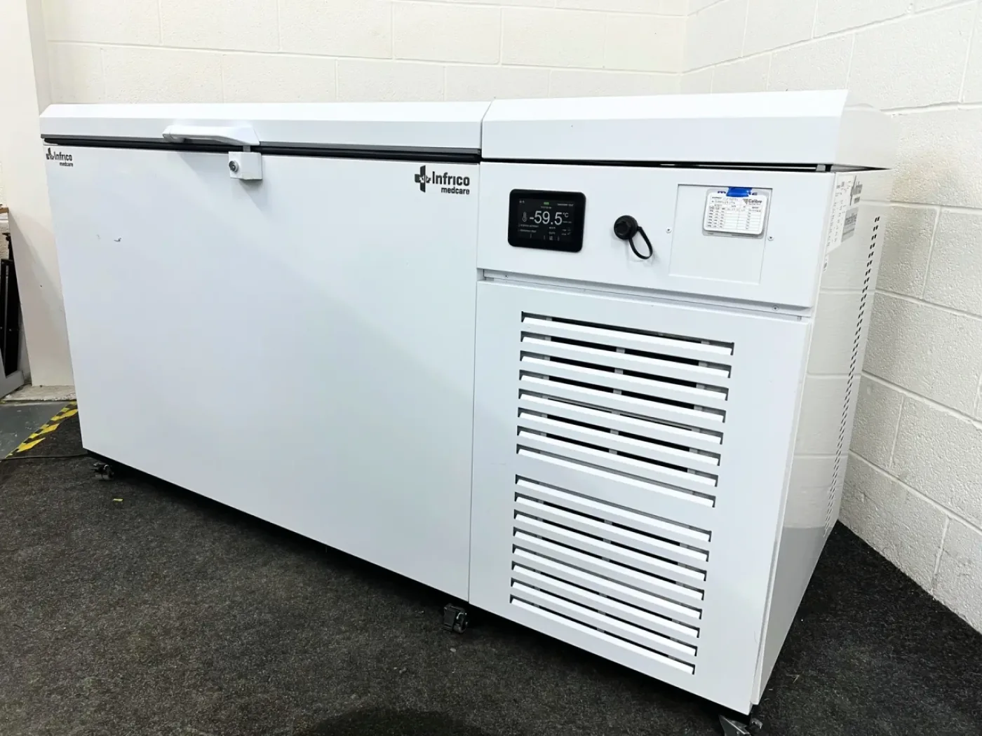 Infrico CLF50086 ULT Chest Freezer - 2