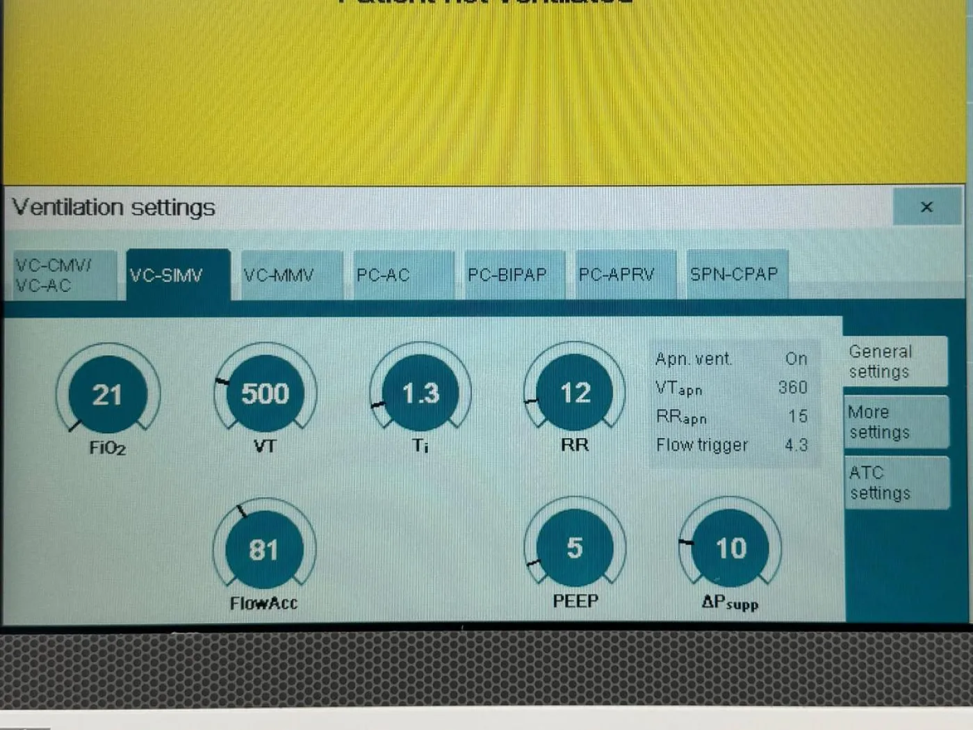 Drager Savina 300 Ventilator YOM: 2020 with low working Hours - 7