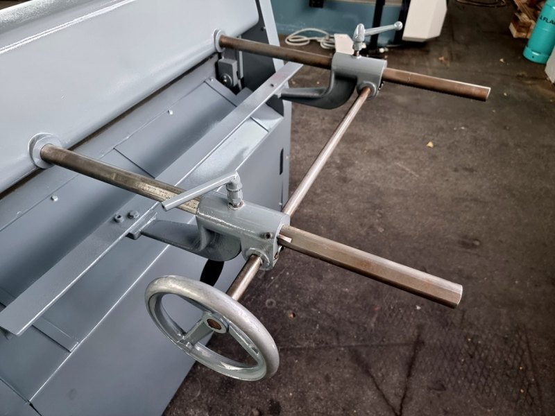 Motorische Tafelschere HESSE KS 12