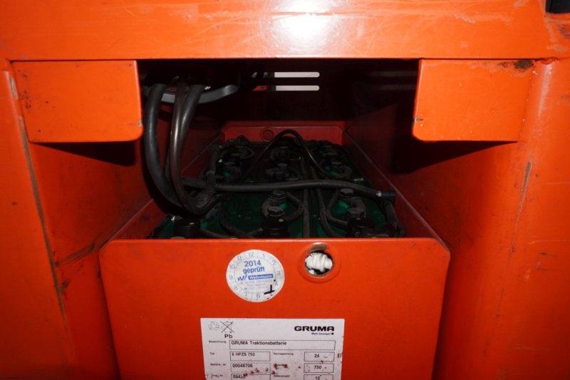 Hochhubwagen Linde L 16 R 139-03 (2006)