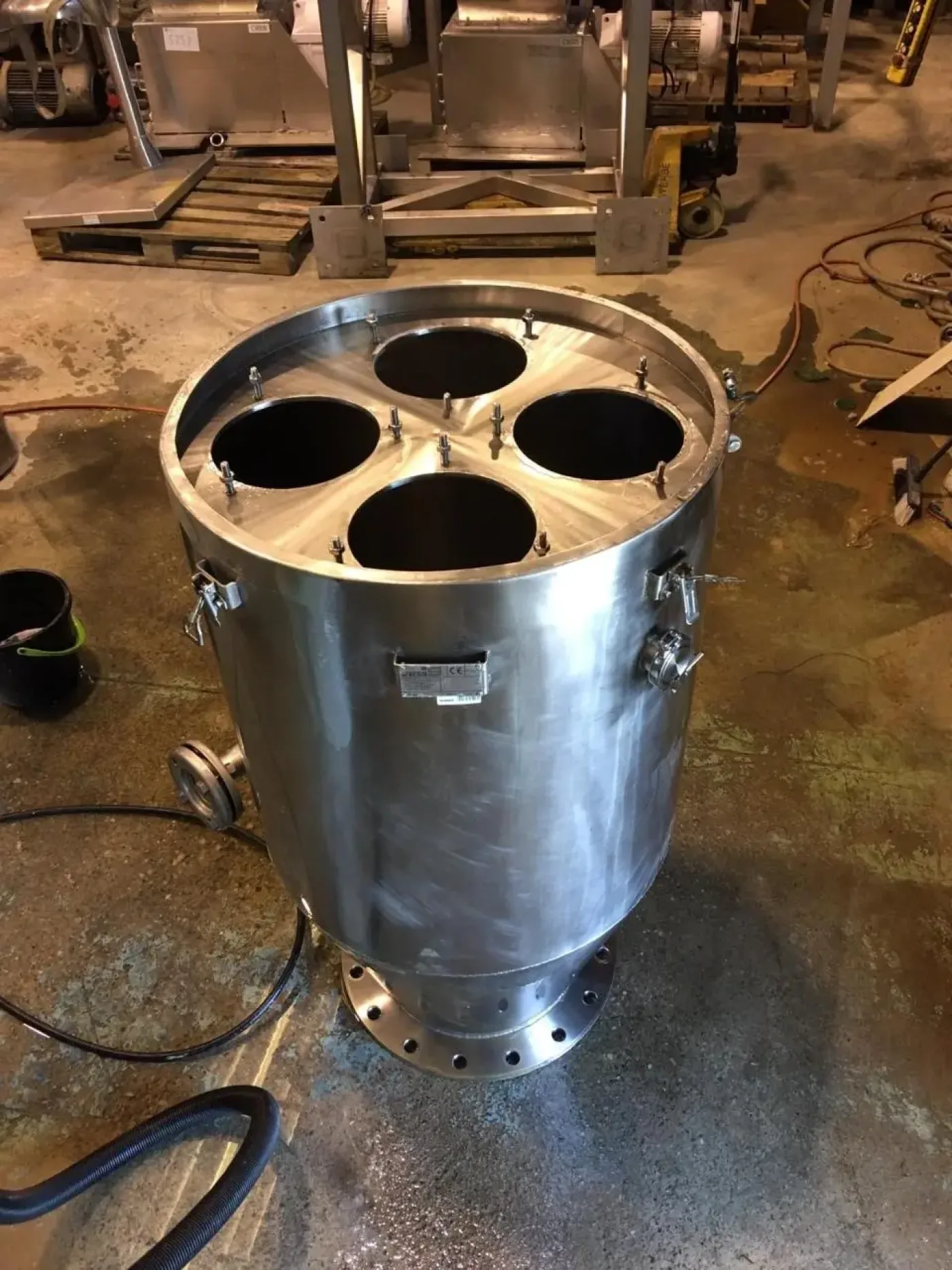 USED STAINLESS STEEL SOLID TECHNICAL BAG FILTER - 7
